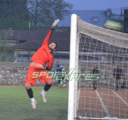 Harmanlıkspor zirvenin sahibi 3-0