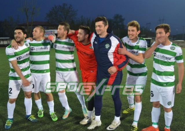 Harmanlıkspor zirvenin sahibi 3-0