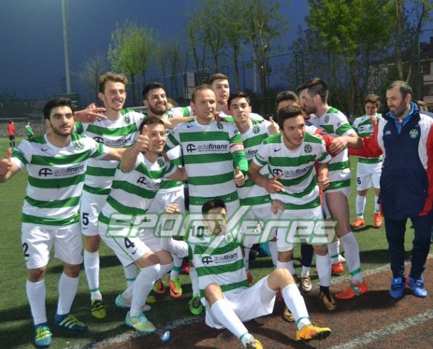 Harmanlıkspor zirvenin sahibi 3-0