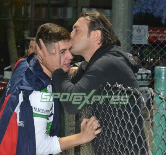 Harmanlıkspor zirvenin sahibi 3-0