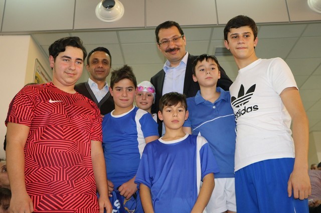Havuz doldu taştı