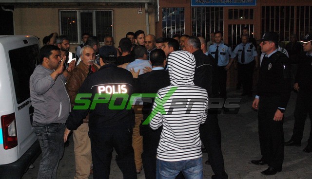 Olaylar çıktı ! Hakemlere saldırı önlenemedi..