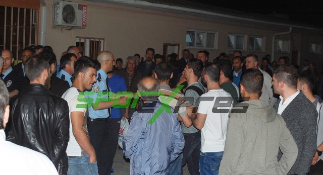 Olaylar çıktı ! Hakemlere saldırı önlenemedi..