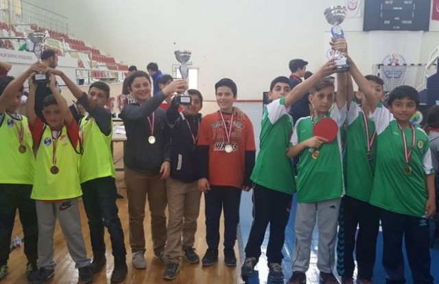 Hendek’te raketler ödüllerini aldı