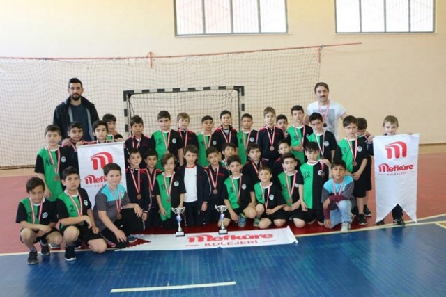 Minikler Hentbol finalleri sona erdi