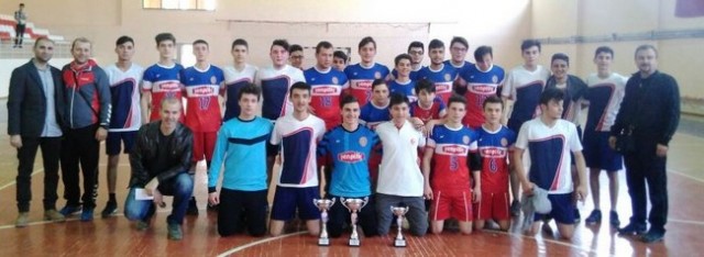 Hentbol'da Mefkure ve Büyükesence şampiyon