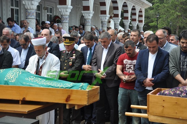 Hüseyin Kama gözyaşlarıyla toprağa verildi