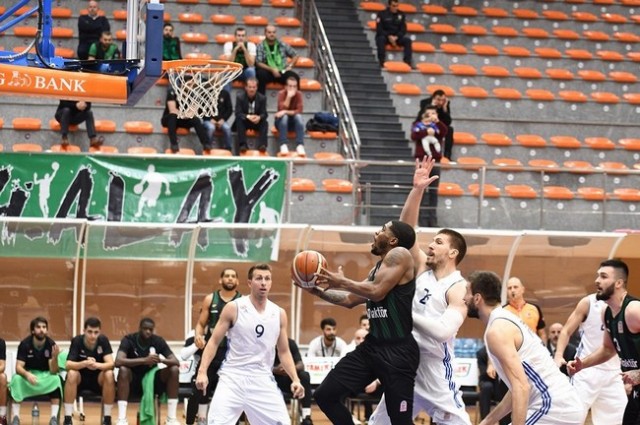 İstanbul Büyükşehir-Sakarya Büyükşehir Basket : 58-69