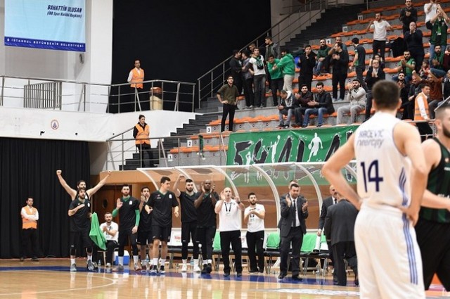 İstanbul Büyükşehir-Sakarya Büyükşehir Basket : 58-69
