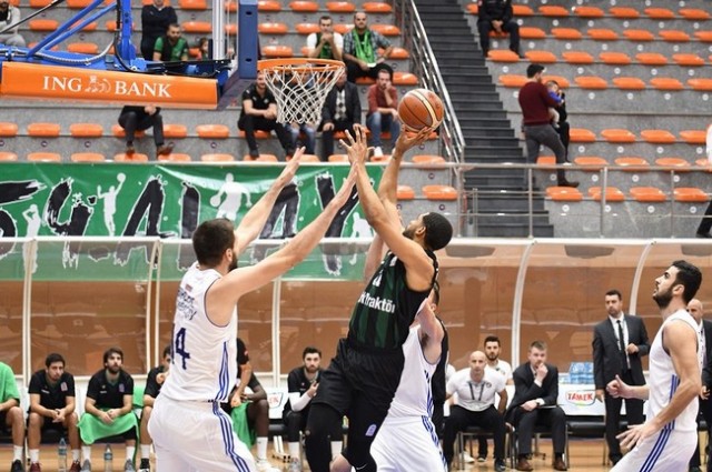 İstanbul Büyükşehir-Sakarya Büyükşehir Basket : 58-69