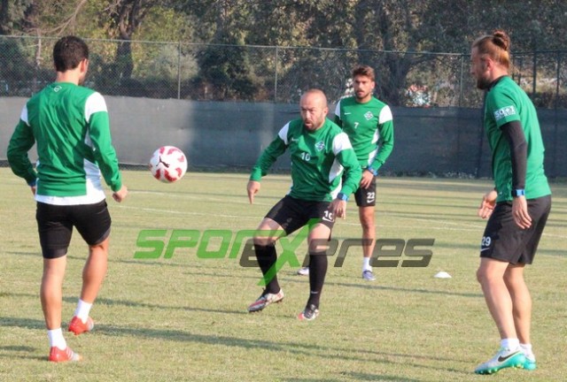 Minik Öğrencilerden Sakaryaspor'a moral ziyareti