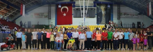 Sakarya İl Spor Merkezi açıldı