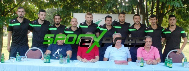 Sakaryaspor'da transferler imzaladı