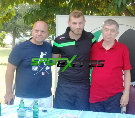 Sakaryaspor'da transferler imzaladı