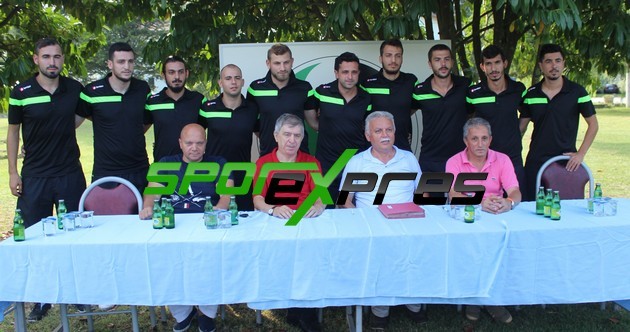 Sakaryaspor'da transferler imzaladı