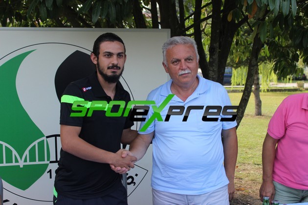 Sakaryaspor'da transferler imzaladı