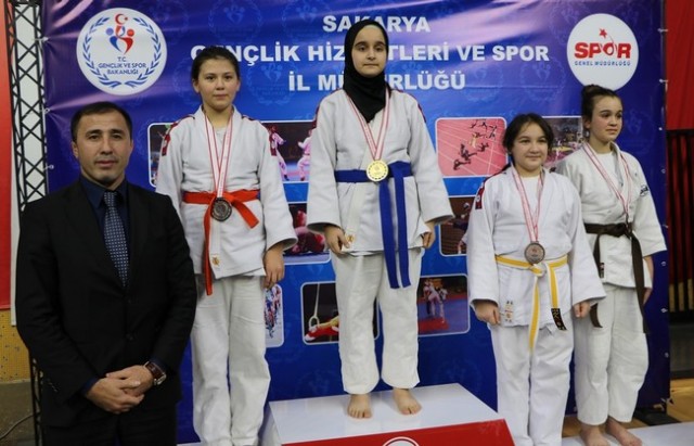Judocular Şehitleri unutmadı