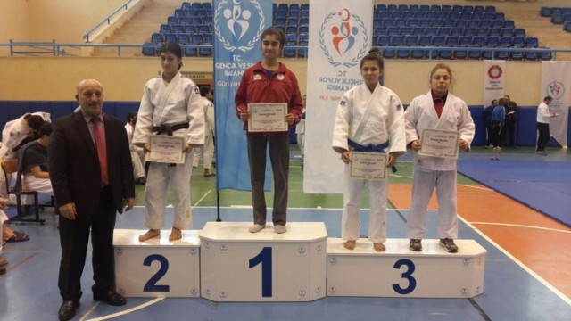 Sakarya Karması Yarı Final'de