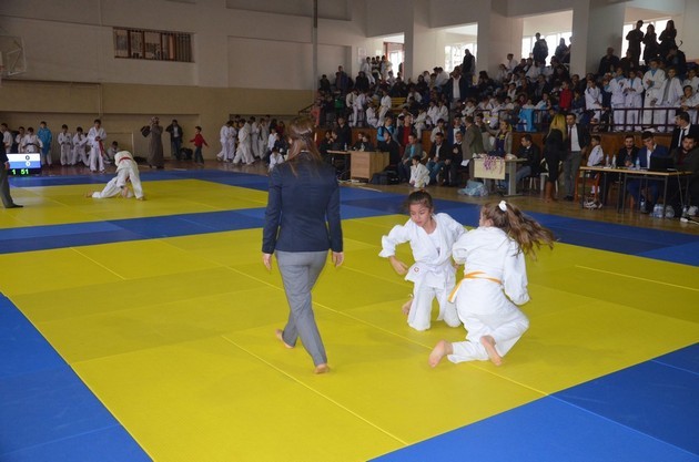 Judoda İller arası turnuva heyacanı yaşandı