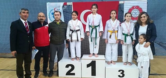Judocularımız Zonguldak'tan mutlu döndü