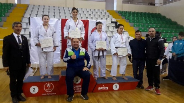 Judoculardan büyük başarı