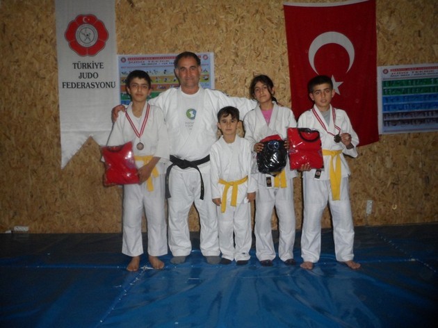 Judo’da bayanlar terfi etti!
