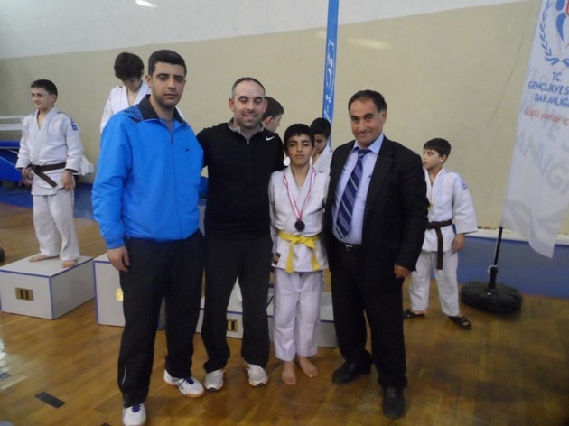 Judo’da bayanlar terfi etti!