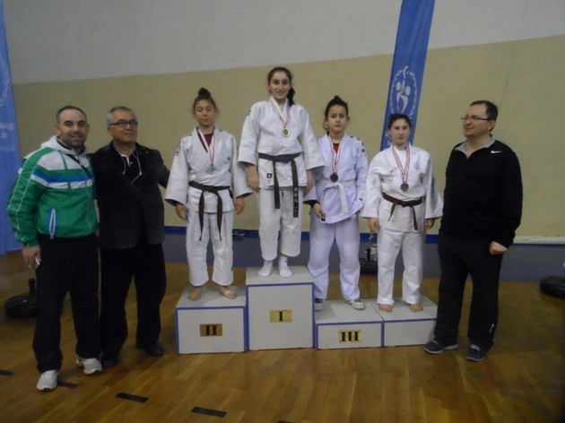 Judo’da bayanlar terfi etti!