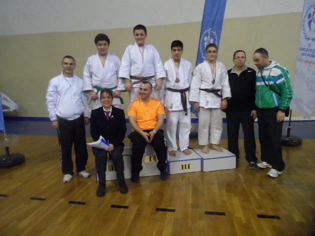 Judo’da bayanlar terfi etti!