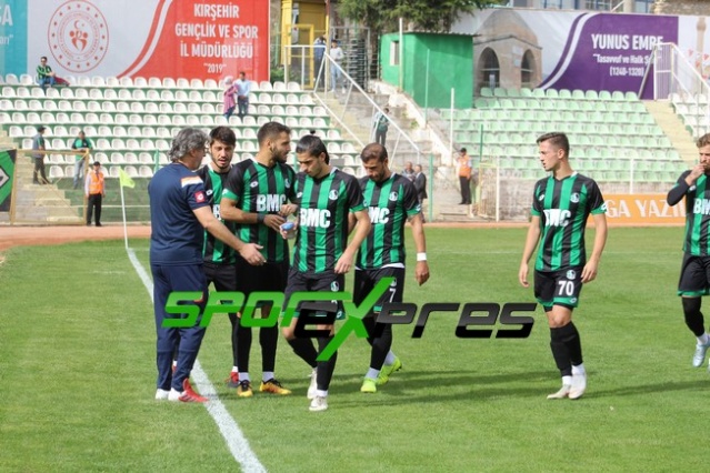 Kırşehir Belediyespor-Sakaryaspor maçı fotoğrafları