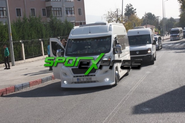 Karabükspor-Sakaryaspor maçı fotoğrafları