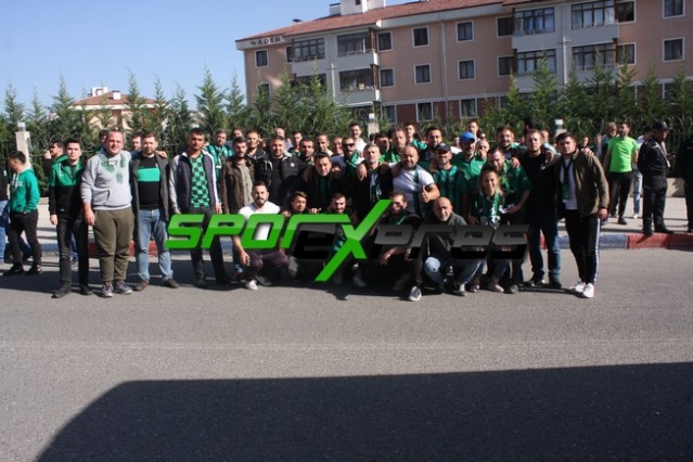 Karabükspor-Sakaryaspor maçı fotoğrafları