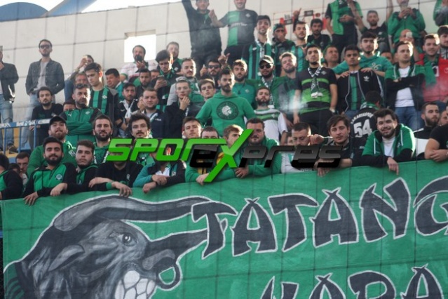 Karabükspor-Sakaryaspor maçı fotoğrafları