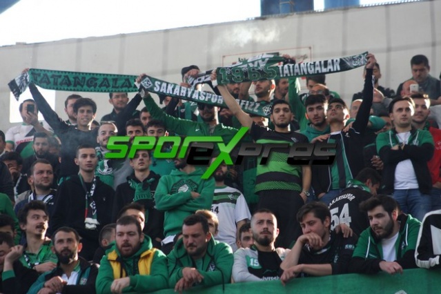 Karabükspor-Sakaryaspor maçı fotoğrafları