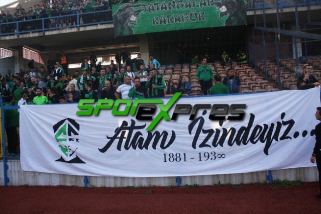 Karabükspor-Sakaryaspor maçı fotoğrafları