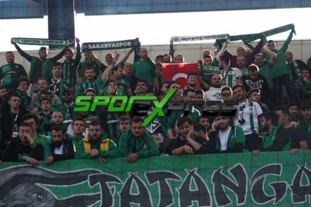 Karabükspor-Sakaryaspor maçı fotoğrafları