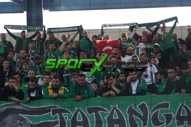Karabükspor-Sakaryaspor maçı fotoğrafları
