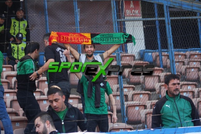 Karabükspor-Sakaryaspor maçı fotoğrafları