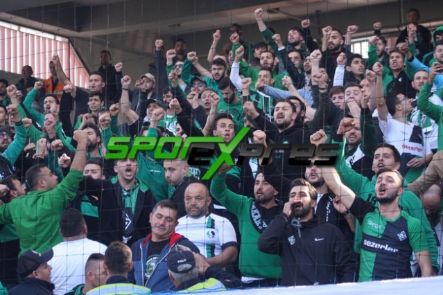 Karabükspor-Sakaryaspor maçı fotoğrafları