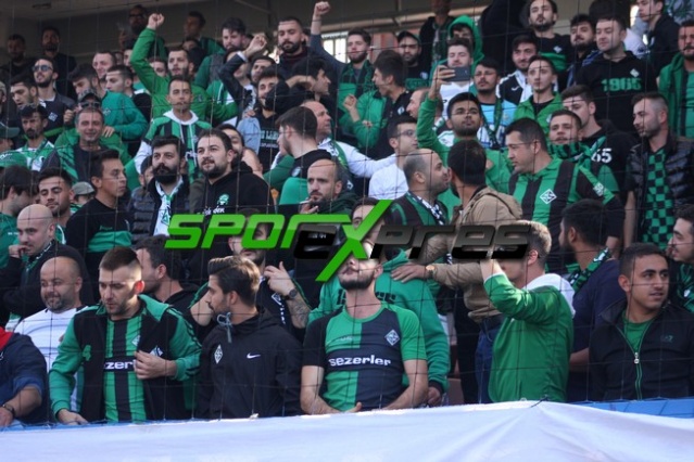 Karabükspor-Sakaryaspor maçı fotoğrafları
