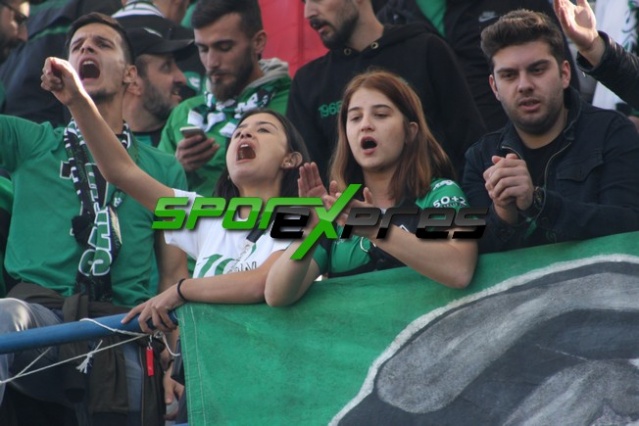 Karabükspor-Sakaryaspor maçı fotoğrafları