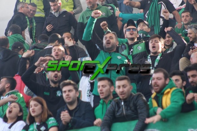 Karabükspor-Sakaryaspor maçı fotoğrafları
