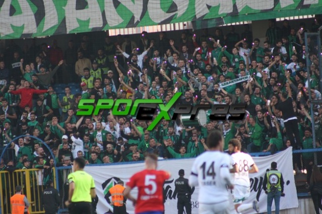 Karabükspor-Sakaryaspor maçı fotoğrafları