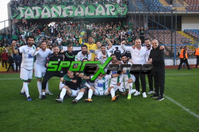Karabükspor-Sakaryaspor maçı fotoğrafları