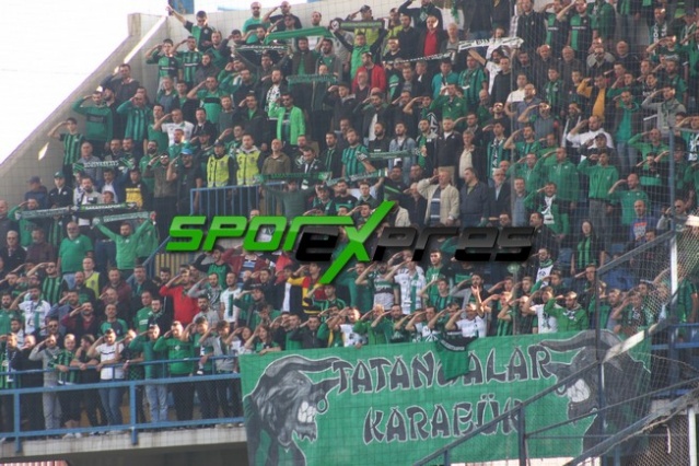 Karabükspor-Sakaryaspor maçı fotoğrafları
