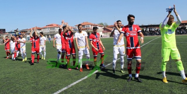 Karasu Derbisi Karasuspor'un 1-0