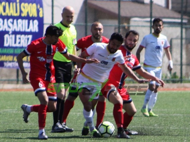 Karasu Derbisi Karasuspor'un 1-0