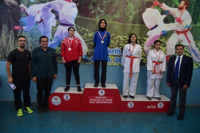 Karasu'da Karate Şöleni