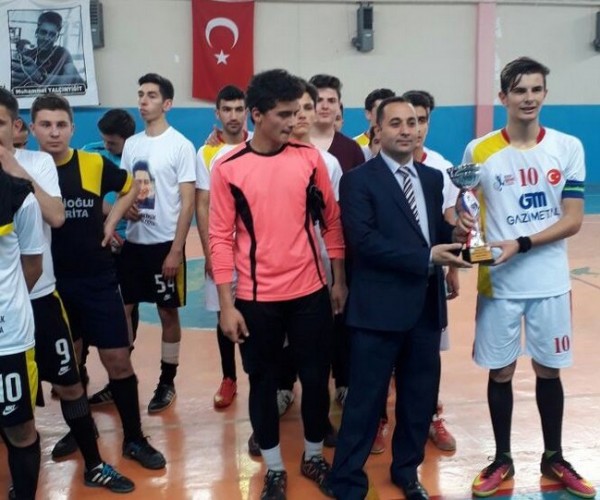 Karasu'da okul sporları finalleri sona erdi