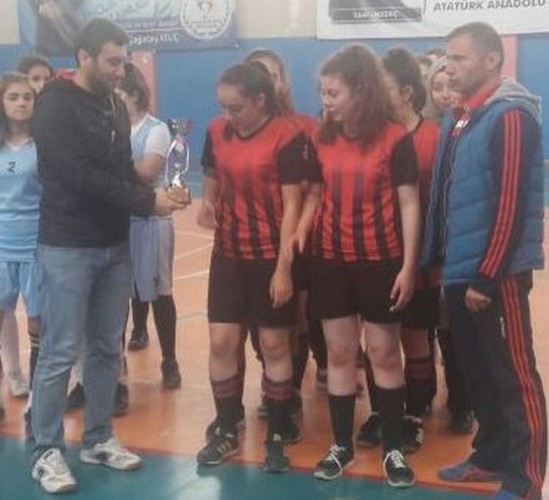 Karasu'da okul sporları finalleri sona erdi